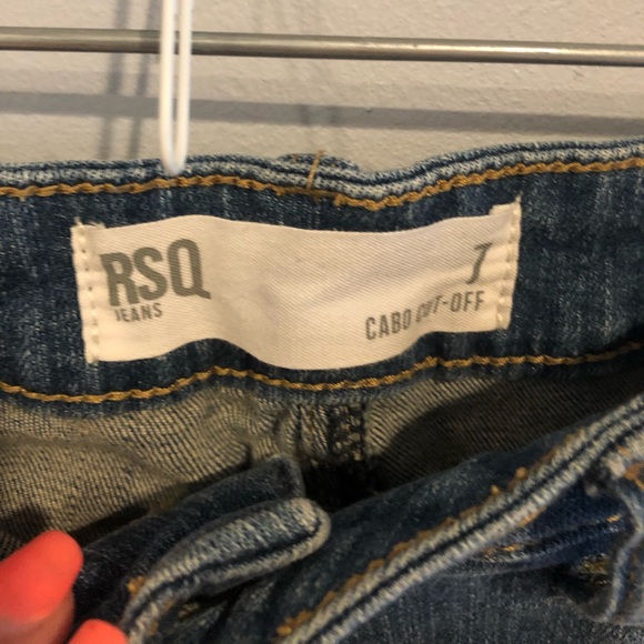 Distressed denim shorts - Picture 3 of 3